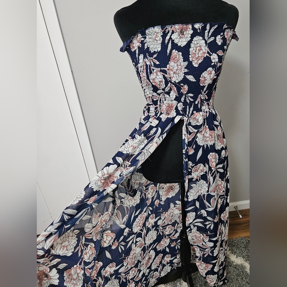 Venus Navy & Floral Strapless Maxi- Size S - Picture 5 of 6